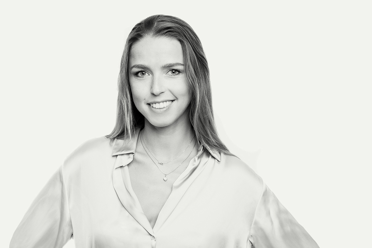 Lily Gasztowtt, Cambon Partners